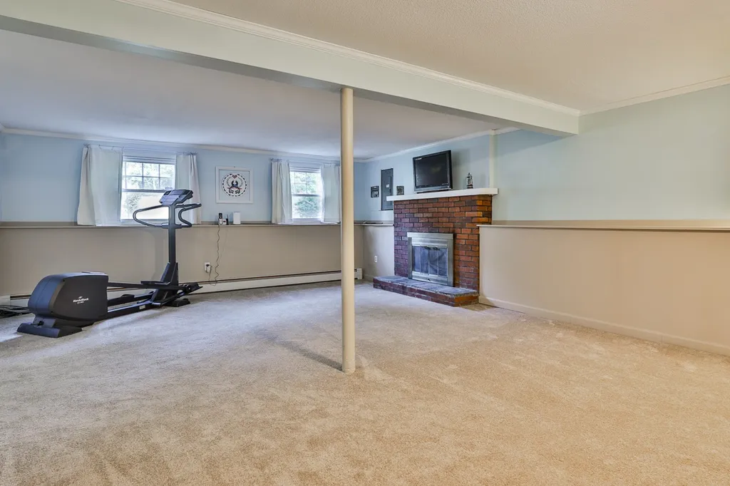 25 Cabot Road Merrimack NH 03054
