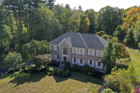4 Bayberry Road Windham NH 03087