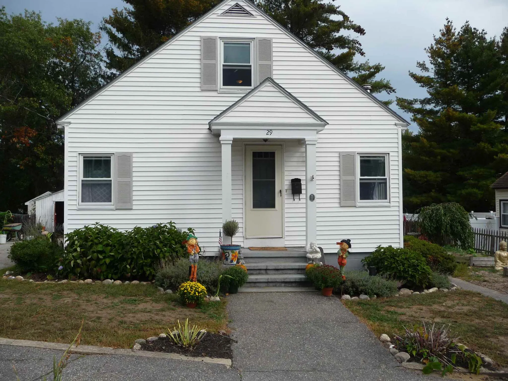 29 Brock Street Manchester NH 03102