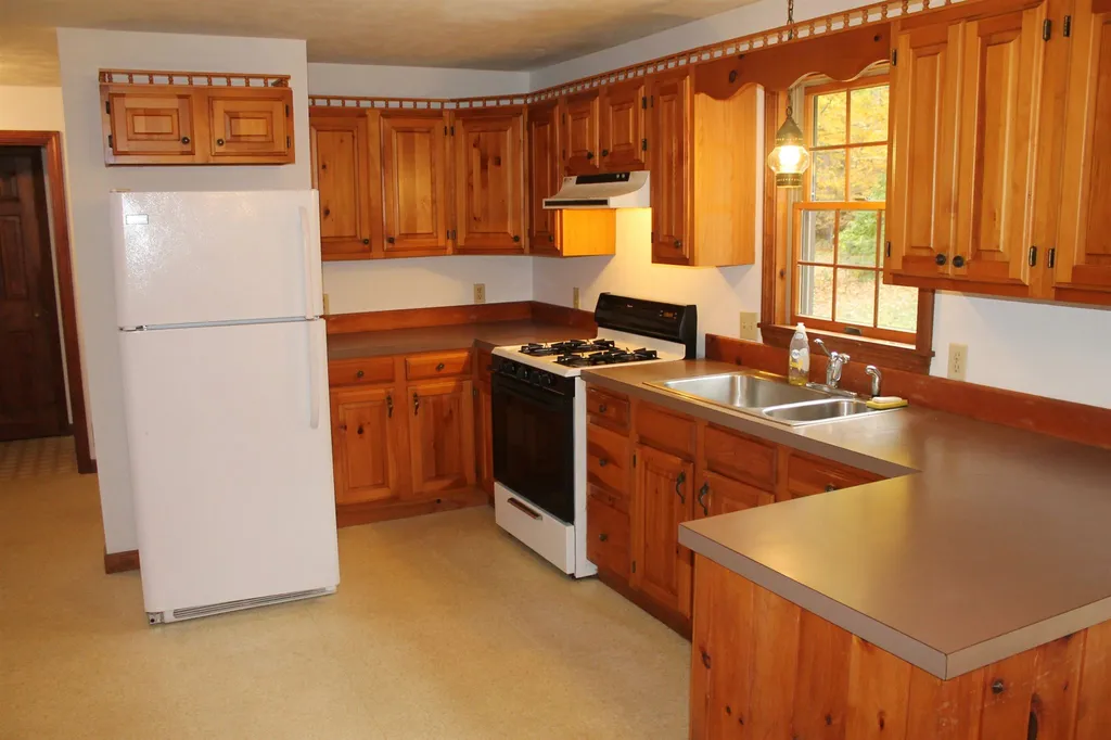 184 Francestown Road New Boston NH 03070