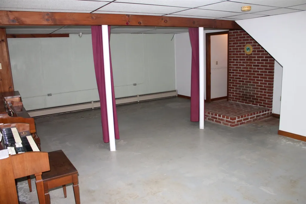 184 Francestown Road New Boston NH 03070