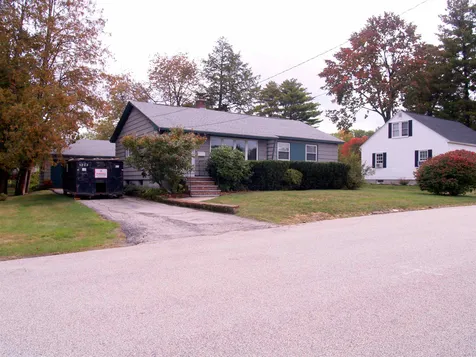 34 Crawford Street Manchester NH 03109