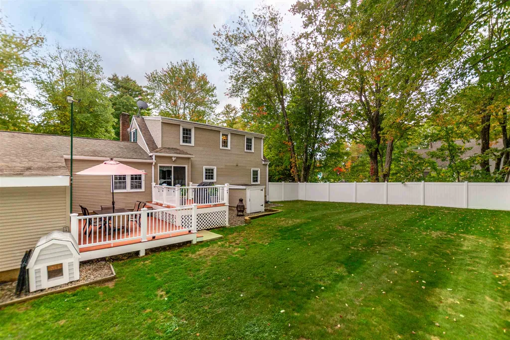 4 Exeter Road Kingston NH 03848