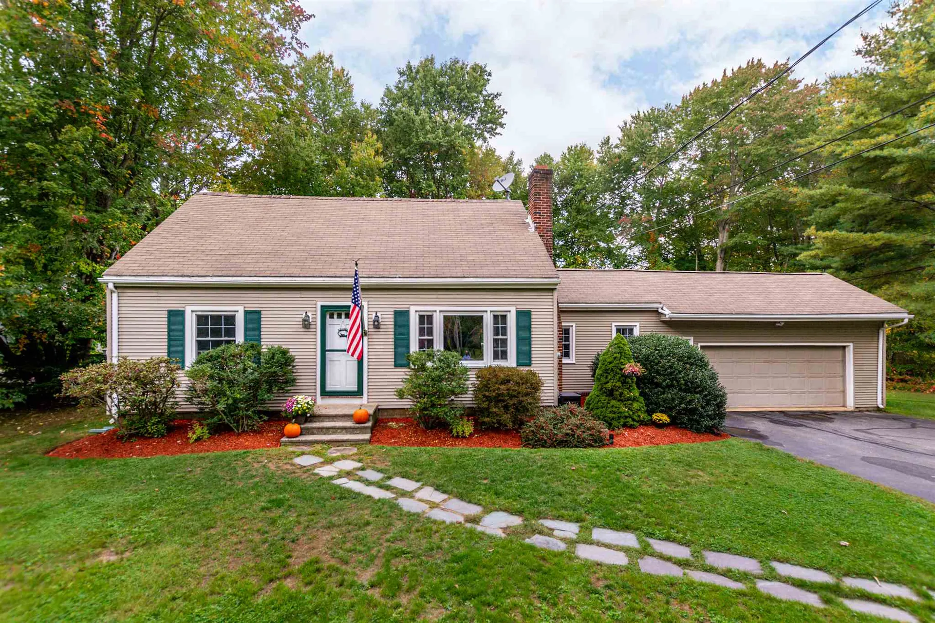4 Exeter Road Kingston NH 03848