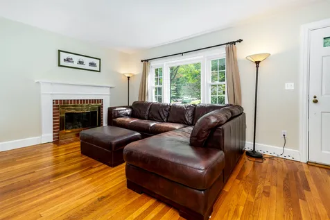 4 Exeter Road Kingston NH 03848
