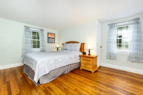 4 Exeter Road Kingston NH 03848