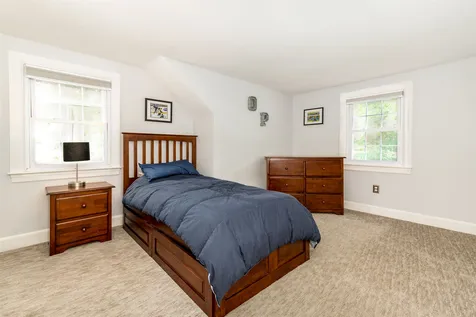 4 Exeter Road Kingston NH 03848