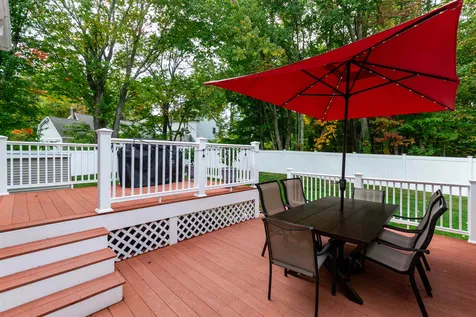4 Exeter Road Kingston NH 03848