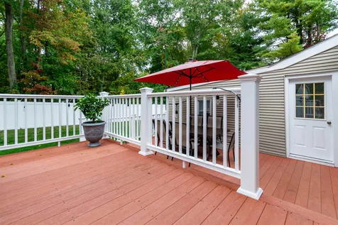 4 Exeter Road Kingston NH 03848