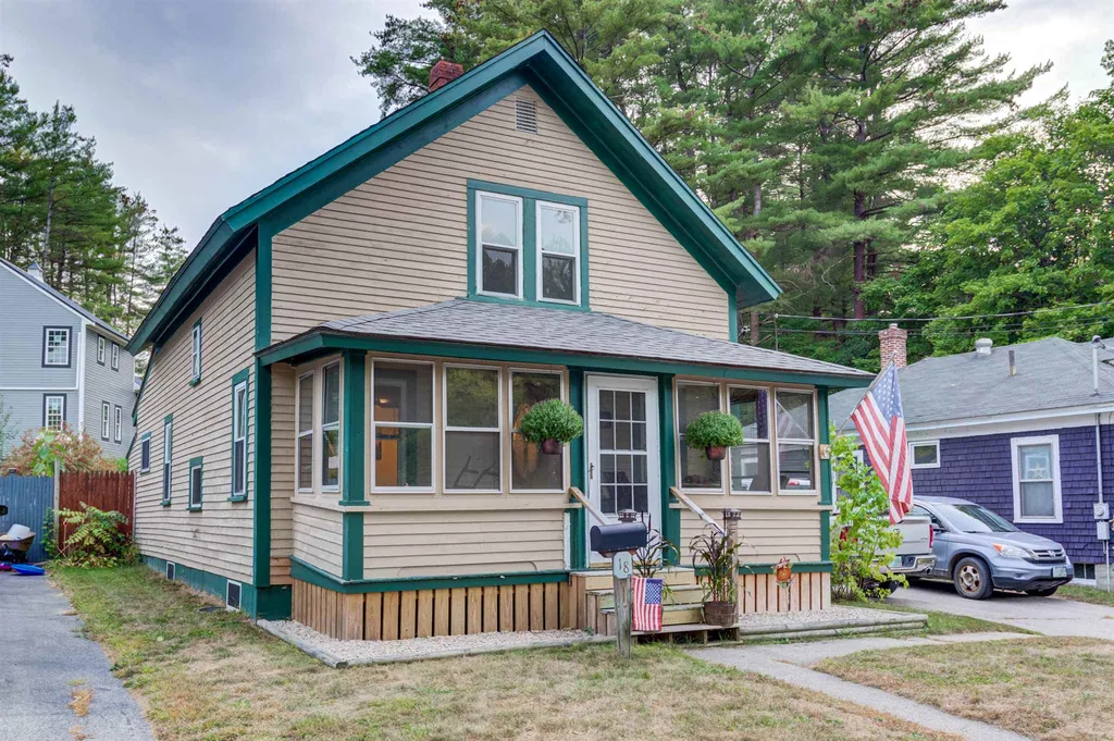 18 Gray Avenue Farmington NH 03835
