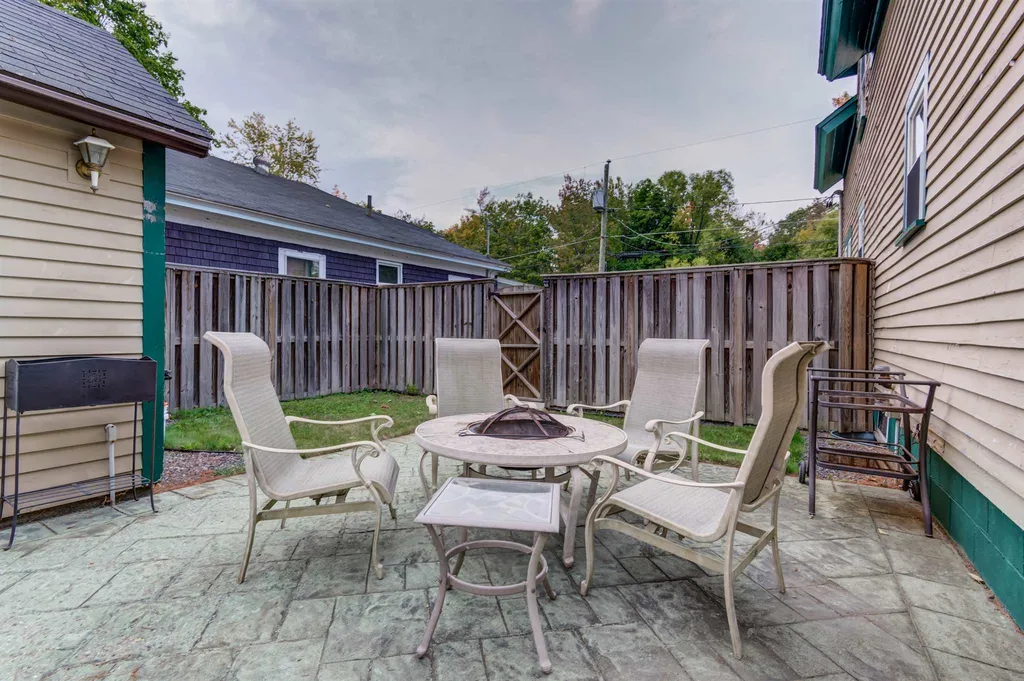 18 Gray Avenue Farmington NH 03835