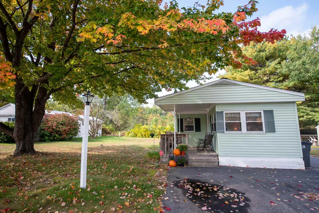 4 Carpenter Street Hooksett NH 03106
