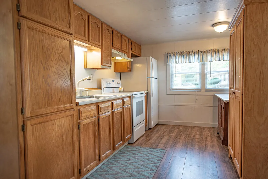 4 Carpenter Street Hooksett NH 03106