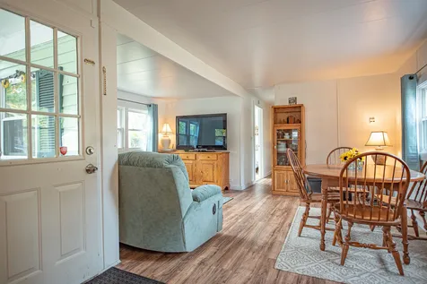 4 Carpenter Street Hooksett NH 03106