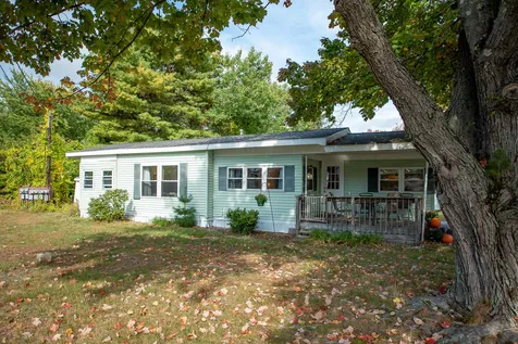 4 Carpenter Street Hooksett NH 03106