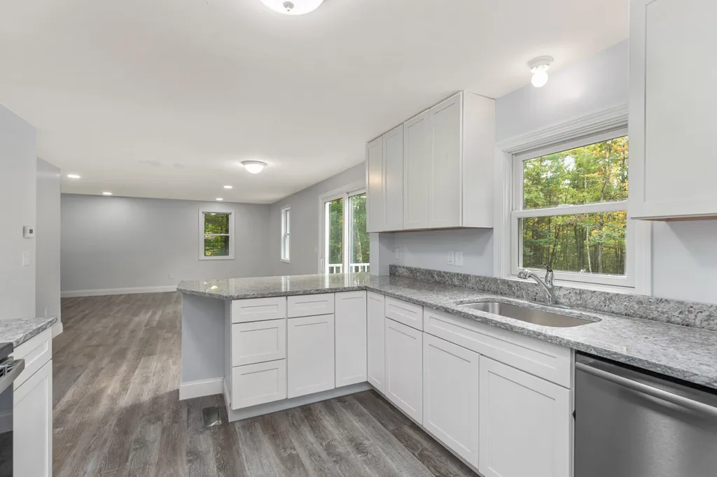 245 Stepping Stones Road Barrington NH 03825