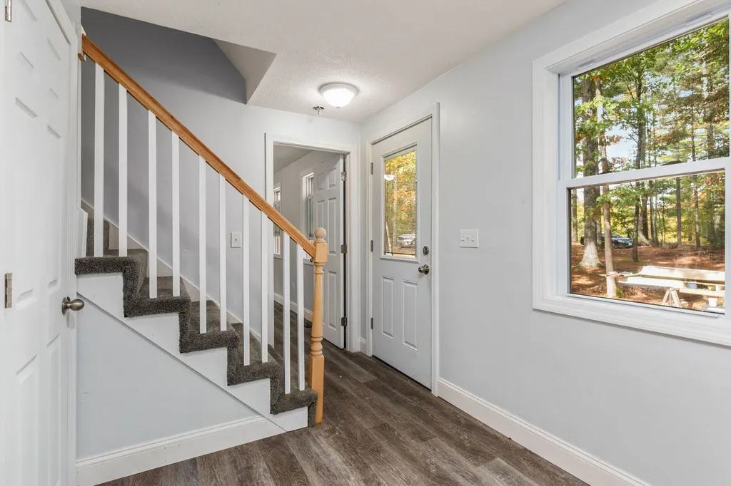 245 Stepping Stones Road Barrington NH 03825