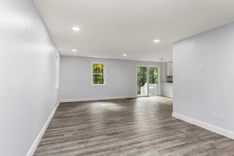 245 Stepping Stones Road Barrington NH 03825