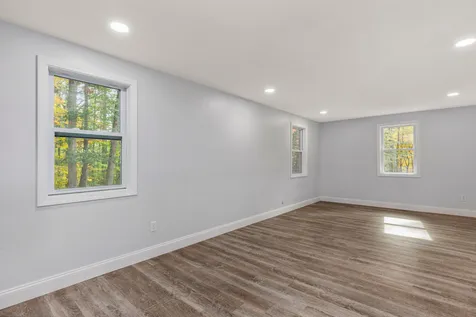 245 Stepping Stones Road Barrington NH 03825