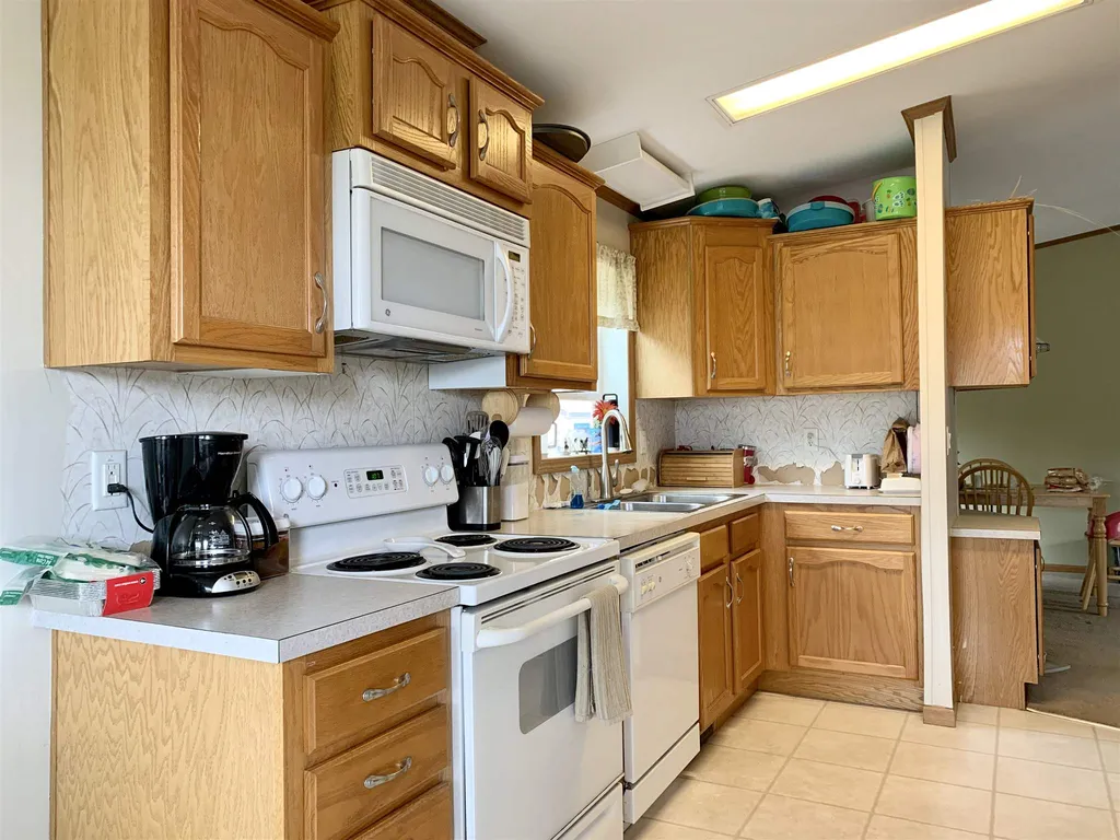 22 Ivy Lane Farmington NH 03835