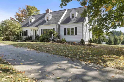 13 Ashbrook Road Exeter NH 03833