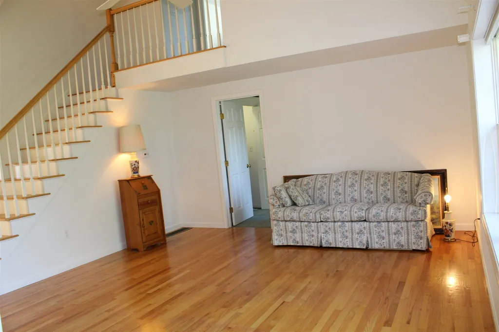 584 Wellington Hill Road Manchester NH 03104