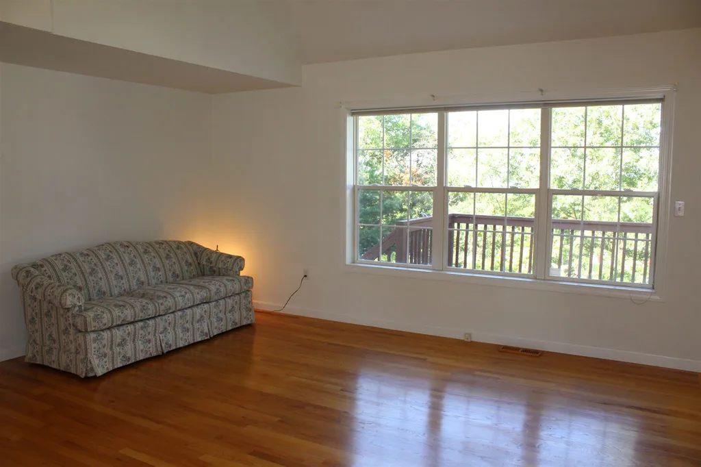 584 Wellington Hill Road Manchester NH 03104