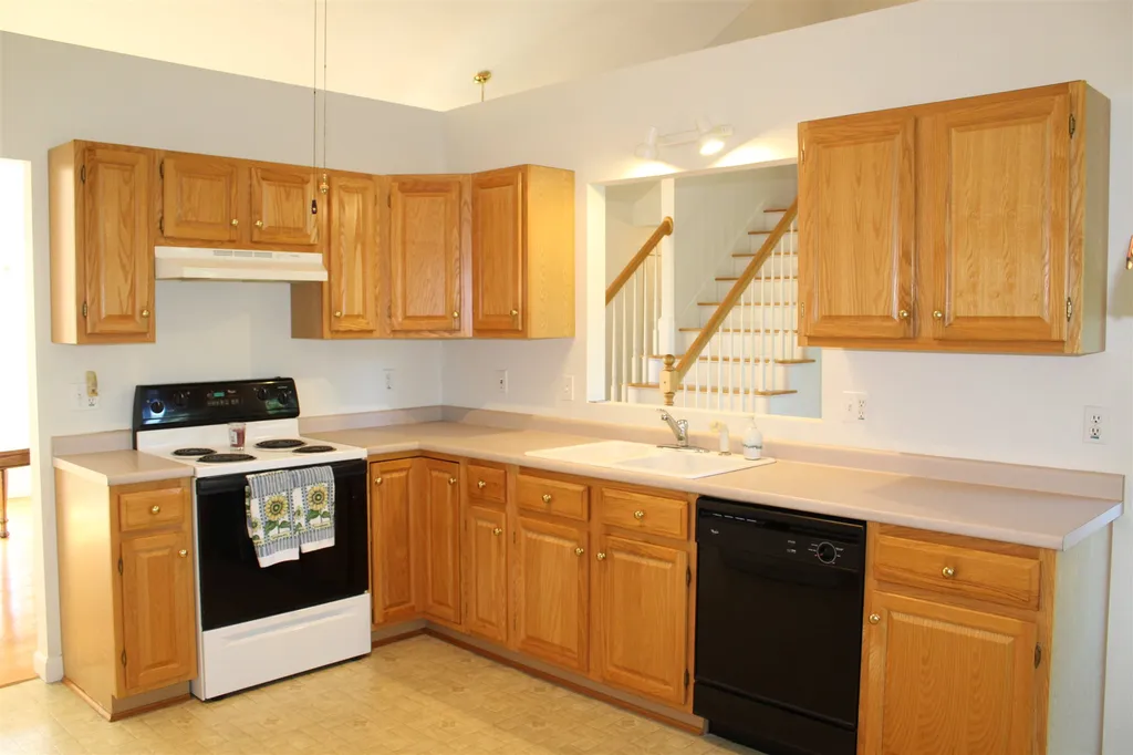 584 Wellington Hill Road Manchester NH 03104