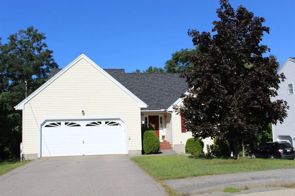 584 Wellington Hill Road Manchester NH 03104