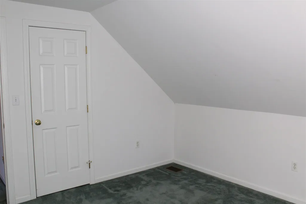 584 Wellington Hill Road Manchester NH 03104