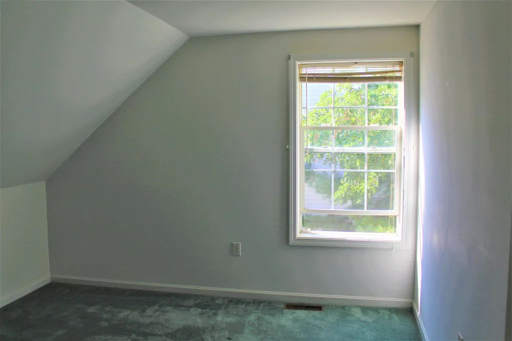 584 Wellington Hill Road Manchester NH 03104