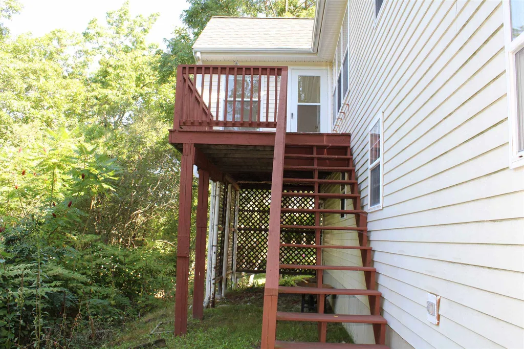 584 Wellington Hill Road Manchester NH 03104