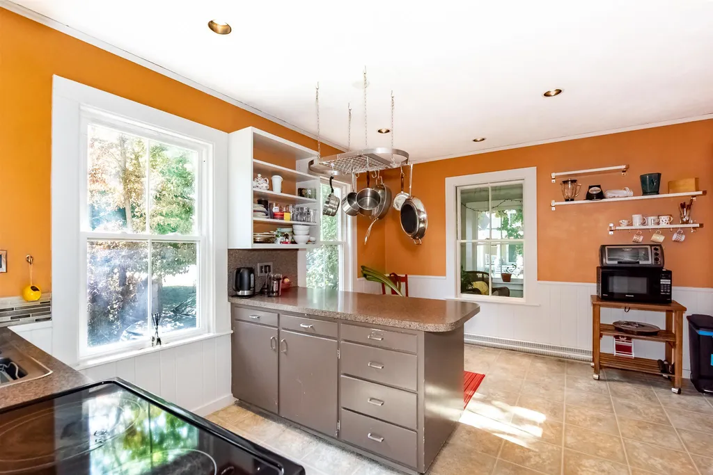 9 Columbus Avenue Exeter NH 03833