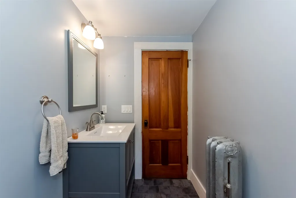 9 Columbus Avenue Exeter NH 03833