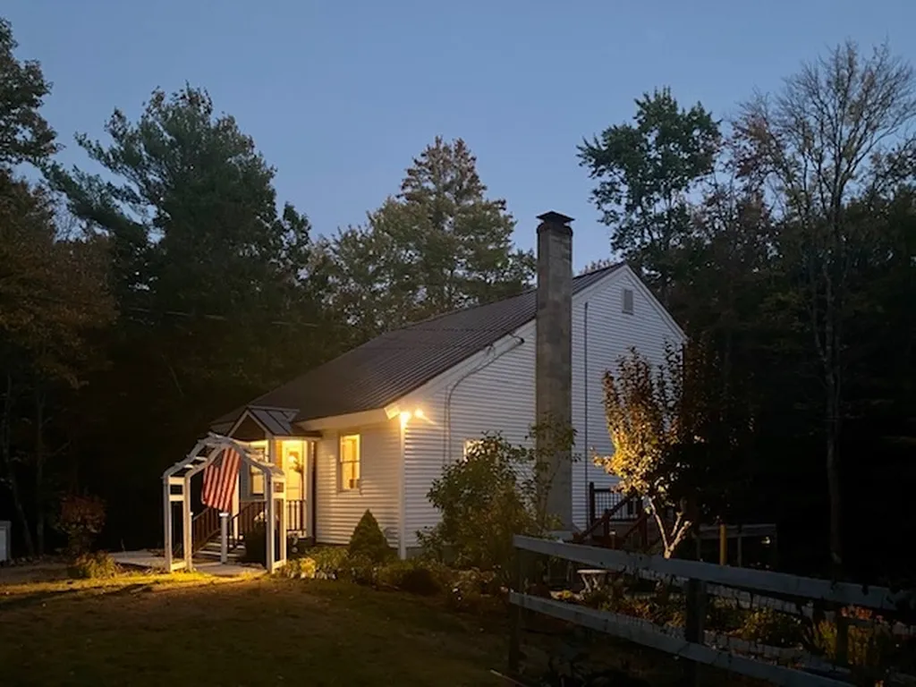 10 Willow Road Barrington NH 03825