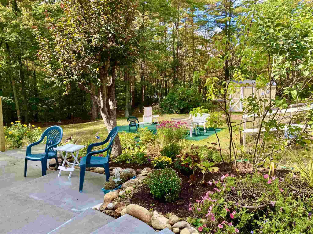 10 Willow Road Barrington NH 03825