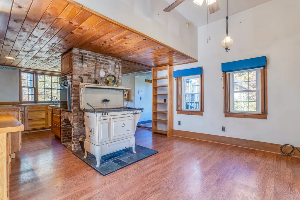 26 Dry Hill Road Rochester NH 03839