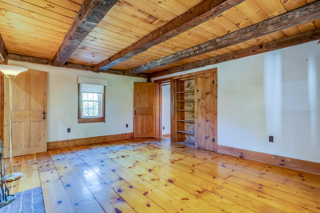 26 Dry Hill Road Rochester NH 03839