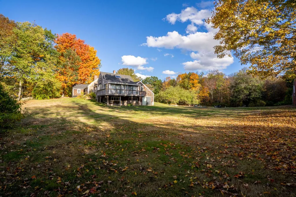26 Dry Hill Road Rochester NH 03839