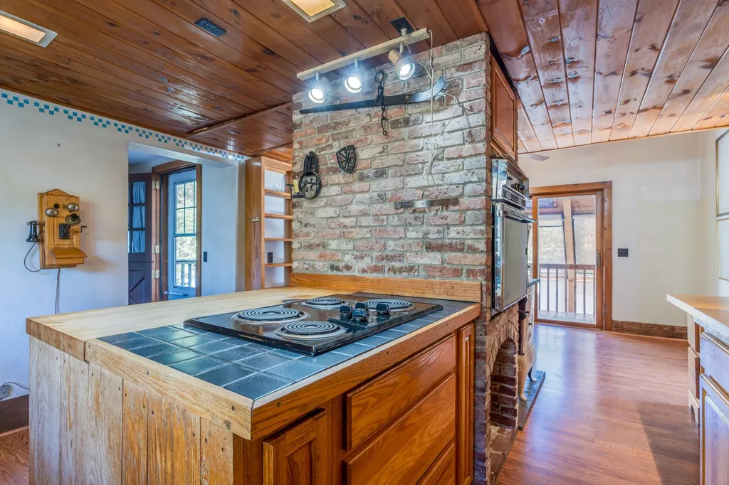 26 Dry Hill Road Rochester NH 03839