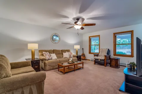 180 Griffin Road Deerfield NH 03037