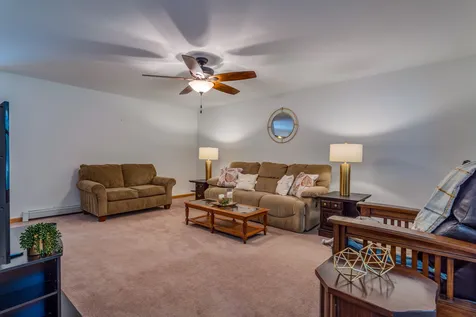 180 Griffin Road Deerfield NH 03037