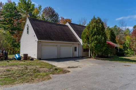 180 Griffin Road Deerfield NH 03037