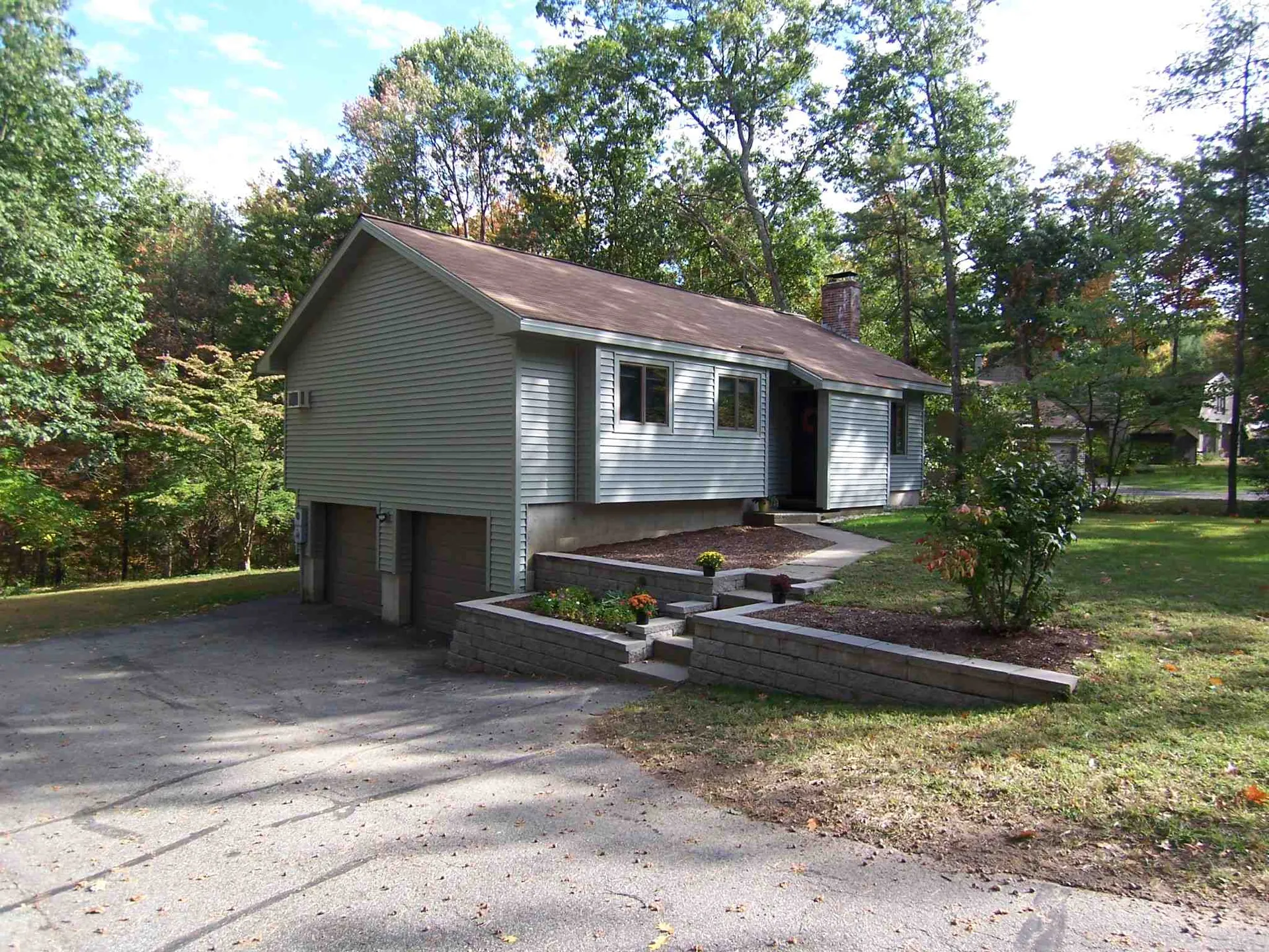 18 Pheasant Run Merrimack NH 03054