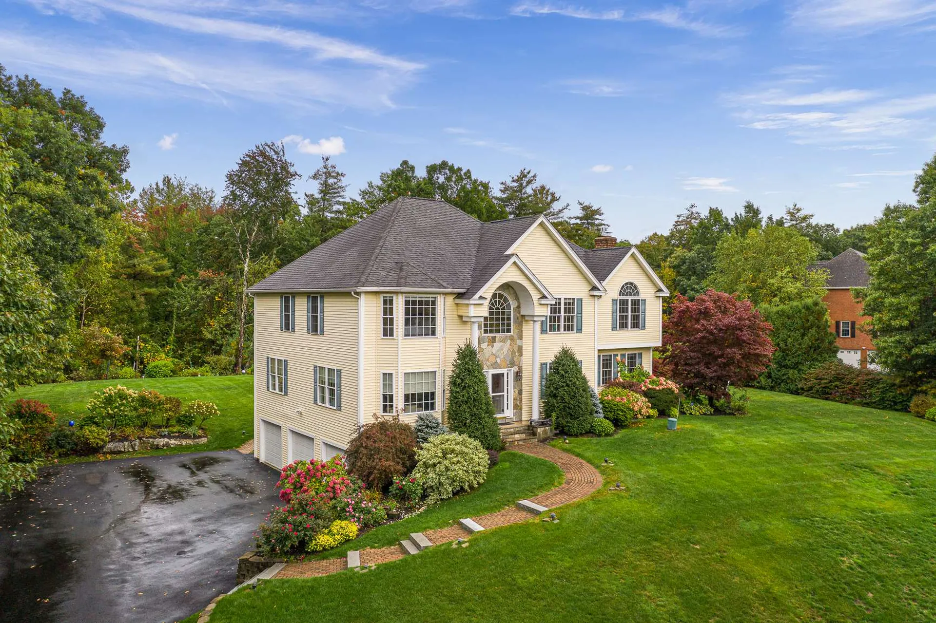 10 Arcadia Lane Salem NH 03079