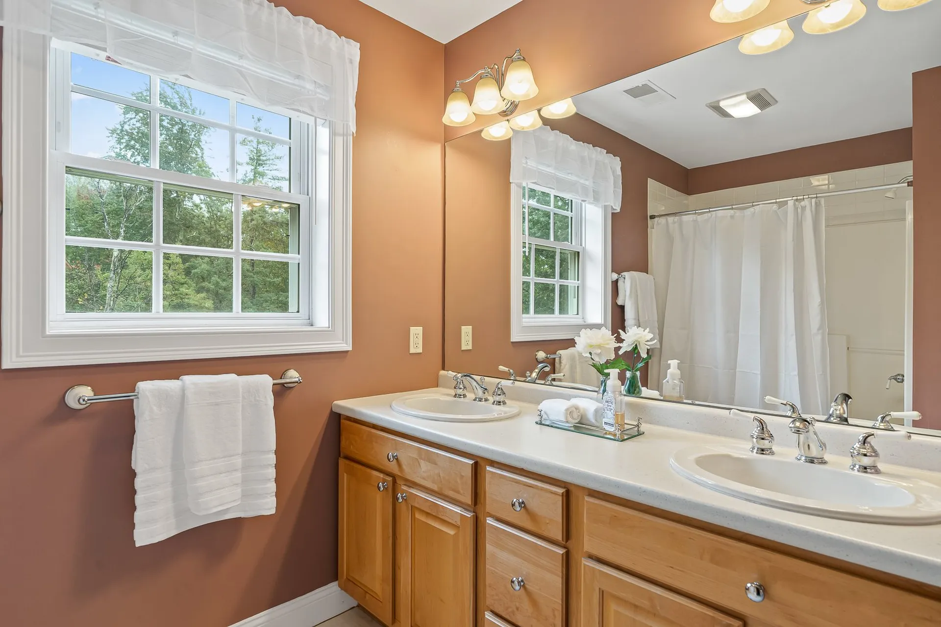 10 Arcadia Lane Salem NH 03079