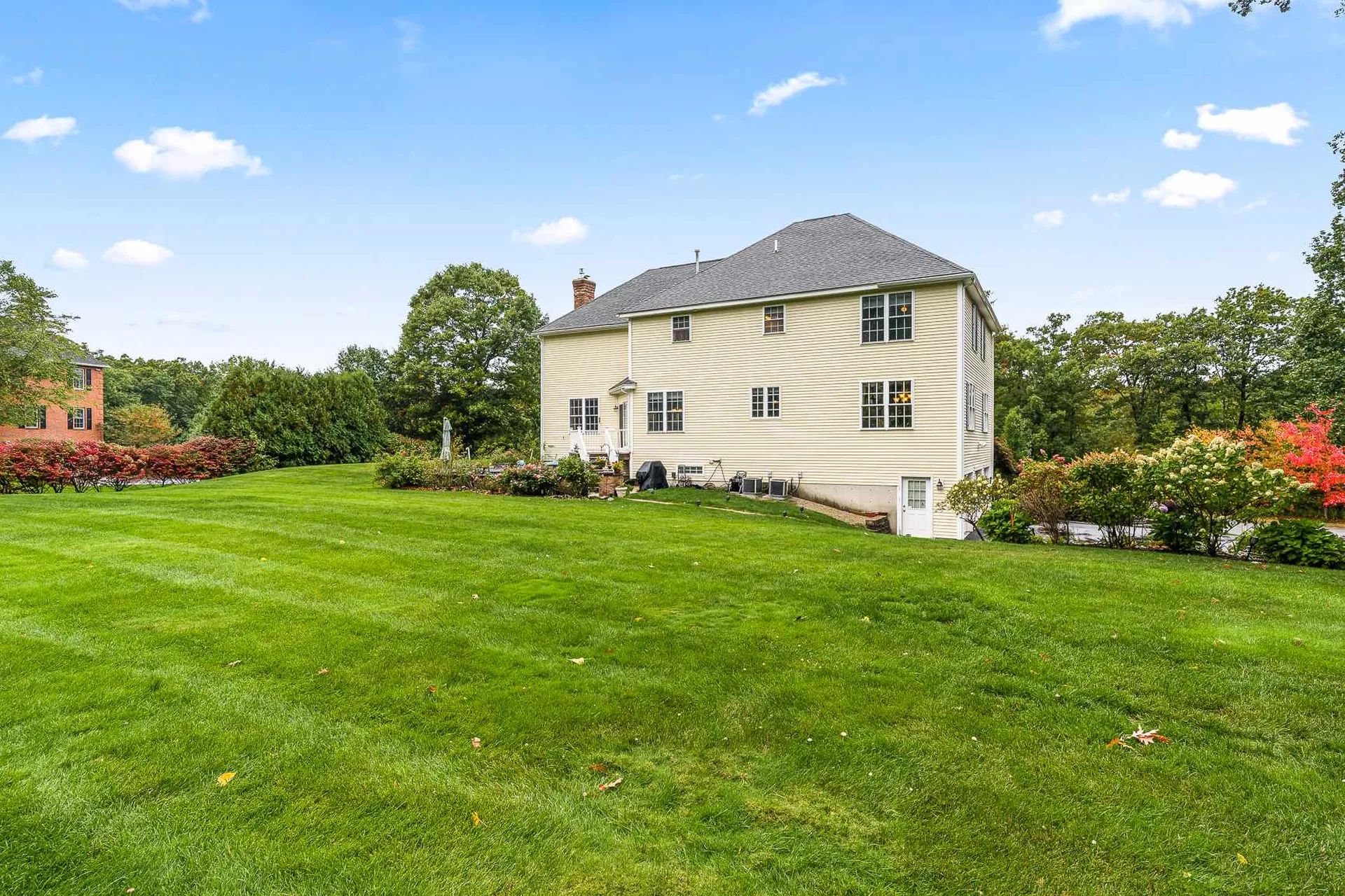 10 Arcadia Lane Salem NH 03079