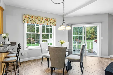 10 Arcadia Lane Salem NH 03079