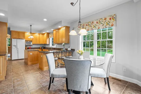 10 Arcadia Lane Salem NH 03079