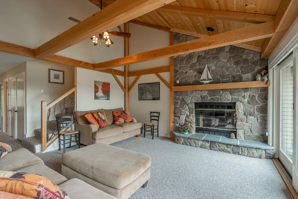 16 London Hill Road Moultonborough NH 03254